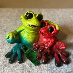 Kitty's Critters "In Love" Frog Figurine 2007